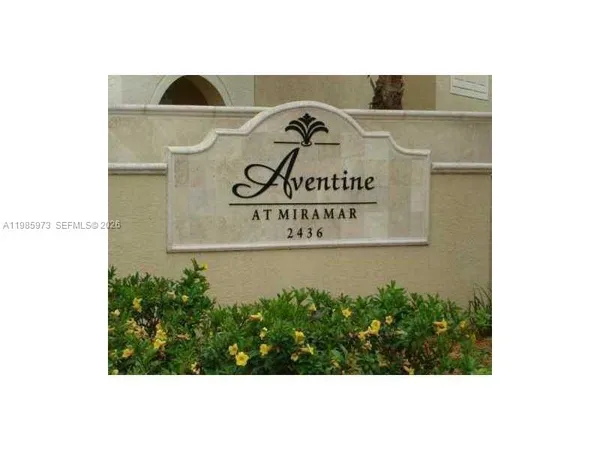 $2,100 | 2486 Centergate Drive, Unit 102, Miramar, FL 33025