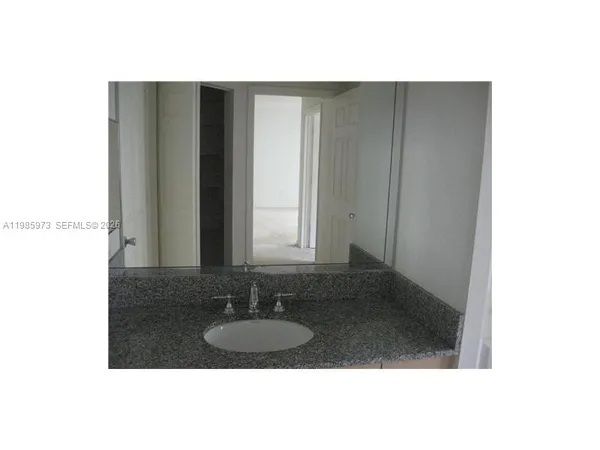 $2,100 | 2486 Centergate Drive, Unit 102, Miramar, FL 33025