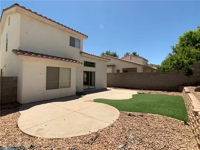 $2,100 | 8020 Exploration Avenue, Las Vegas, NV 89131