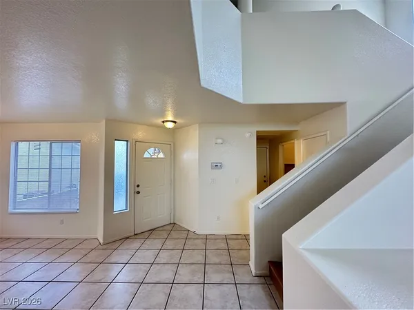$2,100 | 8020 Exploration Avenue, Las Vegas, NV 89131