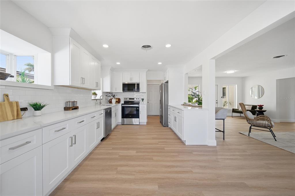 16113 5th Street East Redington Beach, FL 33708 - Photo 18 of 59