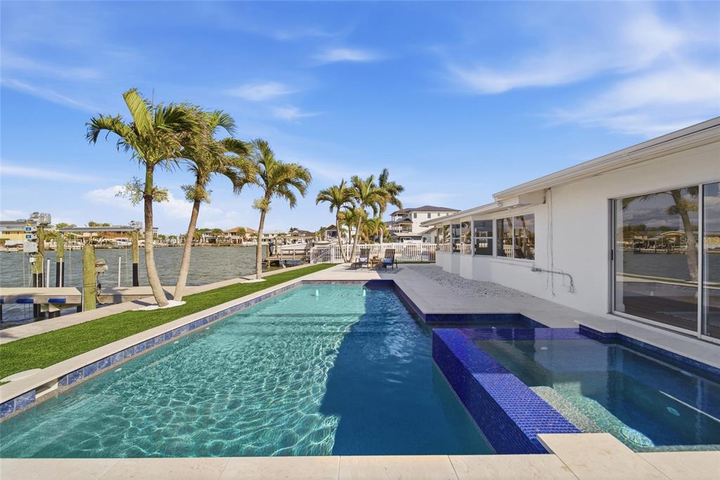 16113 5th Street East Redington Beach, FL 33708 - Photo 38 of 59