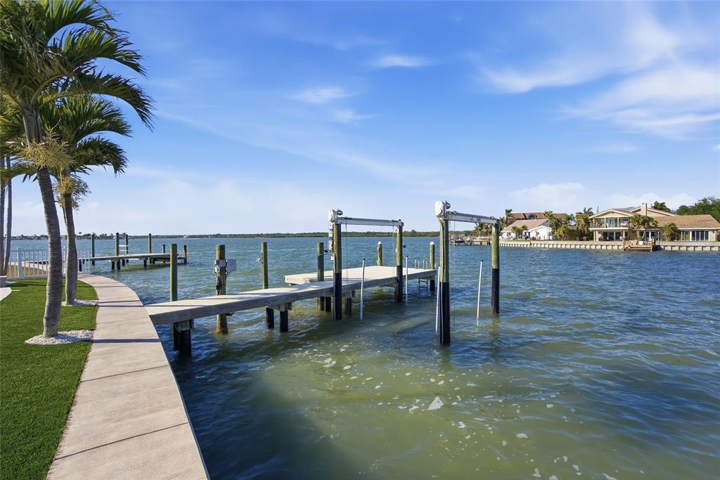 16113 5th Street East Redington Beach, FL 33708 - Photo 46 of 59