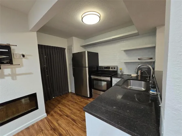 $1,800 | 5200 Martel Avenue, Unit 13D, Dallas, TX 75206