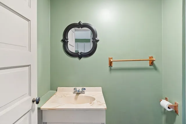 $699,900 | 104 Salem Street, Andover, MA 01810