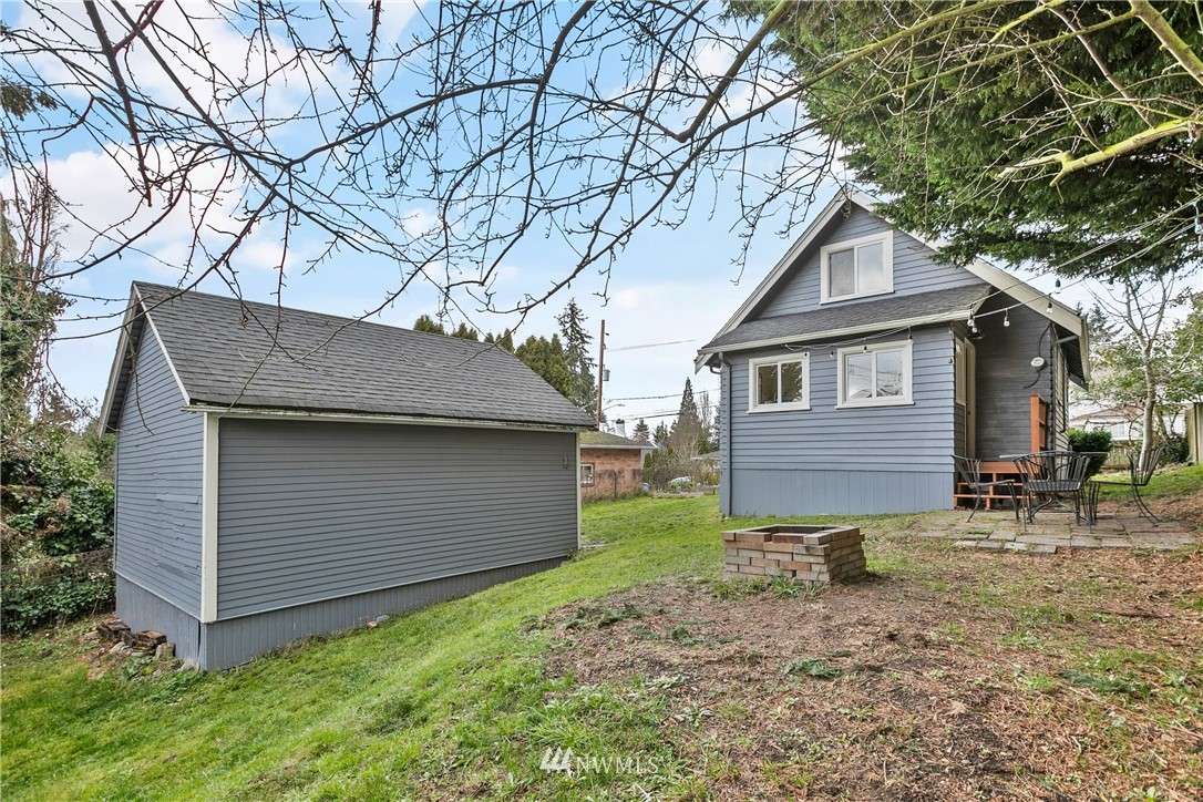 2129 North 87th Street Seattle, WA 98103 - Photo 20 of 23 Gallery Image 20