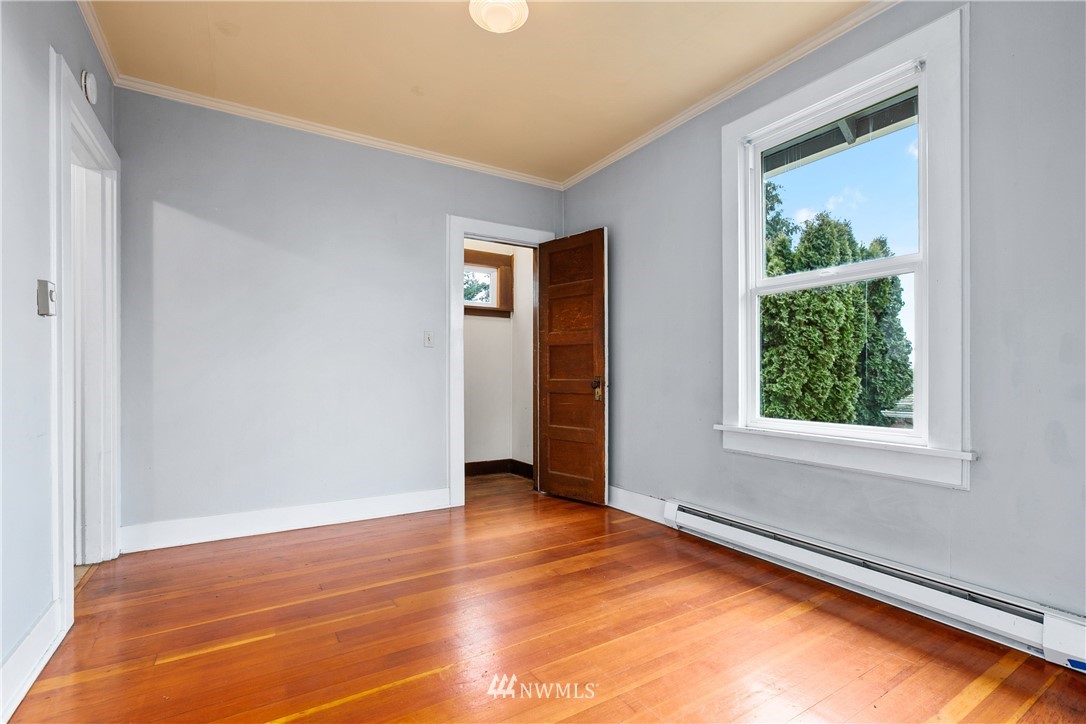 2129 North 87th Street Seattle, WA 98103 - Photo 5 of 23 Gallery Image 5