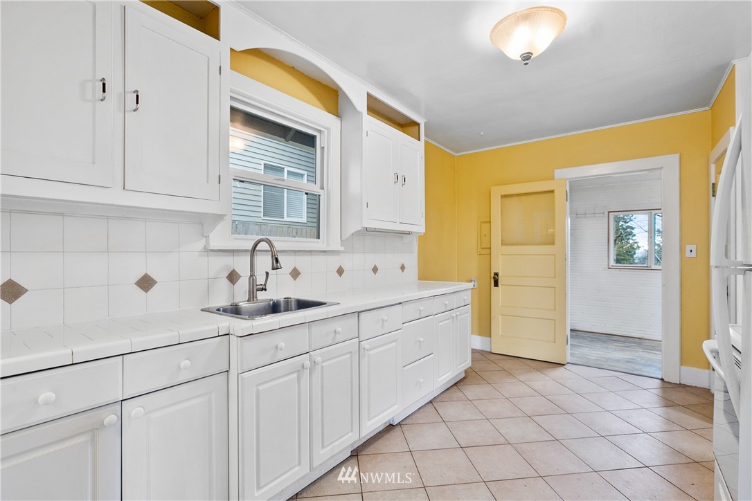 2129 North 87th Street Seattle, WA 98103 - Photo 7 of 23 Gallery Image 7