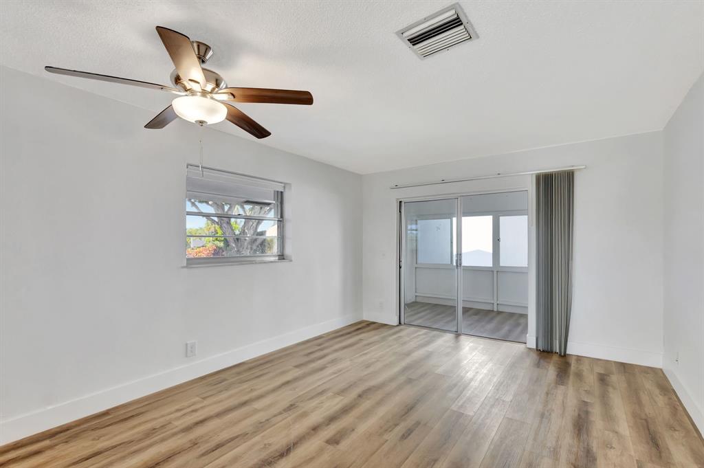 300 Southwest Golfview Terrace, Unit 131 Boynton Beach, FL 33426 - Photo 15 of 57