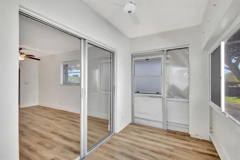 $125,000 | 300 Southwest Golfview Terrace, Unit 131, Boynton Beach, FL 33426