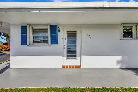 $125,000 | 300 Southwest Golfview Terrace, Unit 131, Boynton Beach, FL 33426