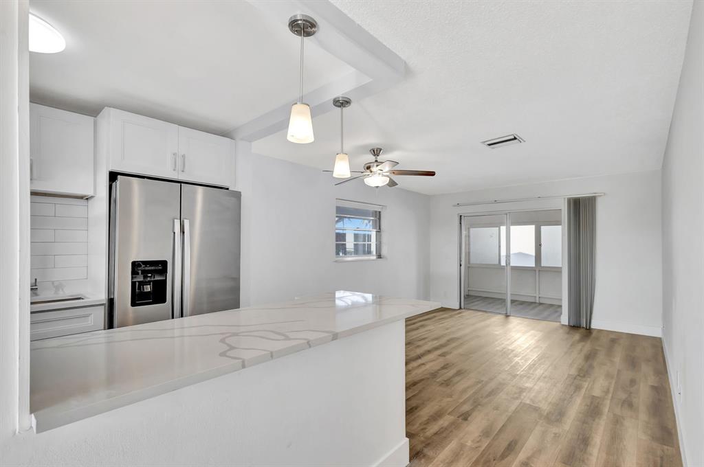 300 Southwest Golfview Terrace, Unit 131 Boynton Beach, FL 33426 - Photo 7 of 57