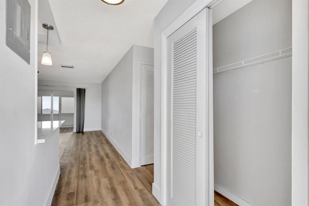 300 Southwest Golfview Terrace, Unit 131 Boynton Beach, FL 33426 - Photo 10 of 57