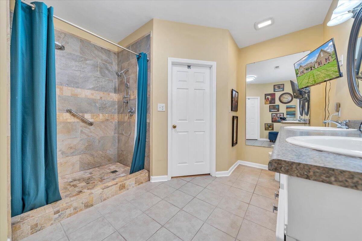 4447 Bonsack Road Northeast Roanoke, VA 24012 - Photo 23 of 37 17-MIB00708