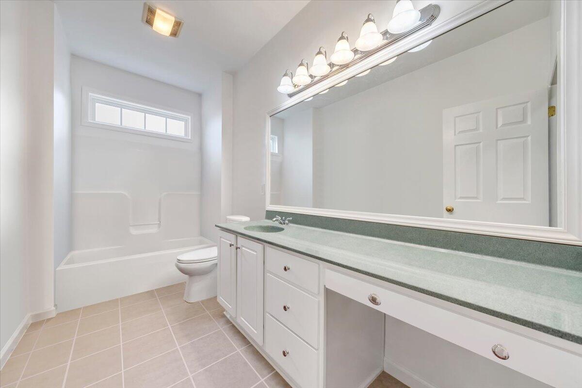 4447 Bonsack Road Northeast Roanoke, VA 24012 - Photo 31 of 42 4-MIB00798-R5 Virtually Emptied