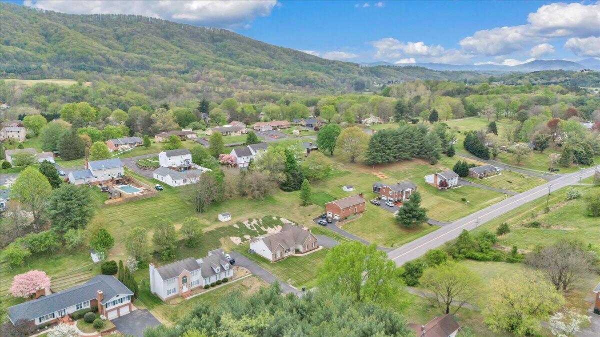 4447 Bonsack Road Northeast Roanoke, VA 24012 - Photo 36 of 37 34-DJI_20260413151333_0011_D