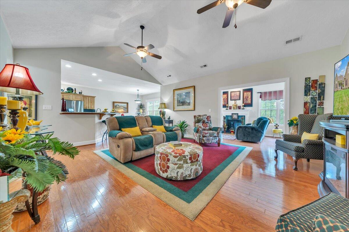 4447 Bonsack Road Northeast Roanoke, VA 24012 - Photo 10 of 37 04-MIB00717