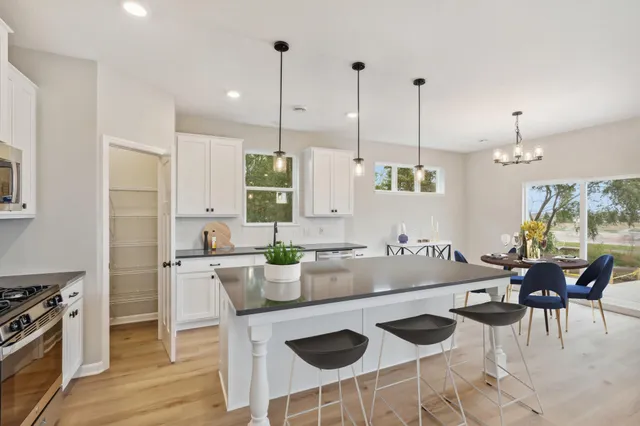 $495,000 | 3854 Wren Avenue, Shakopee, MN 55379