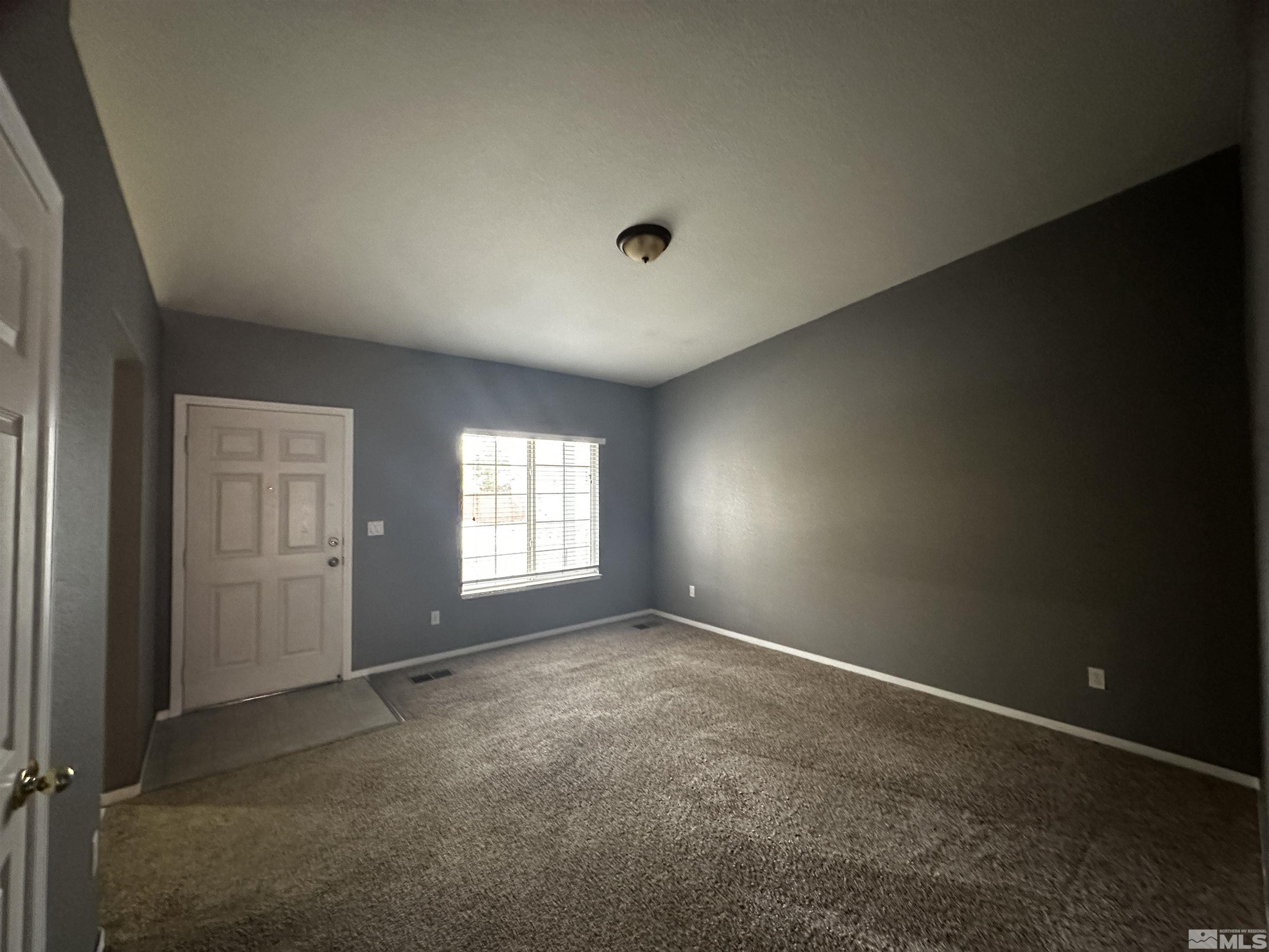 17725 Fortune Court Reno, NV 89508 - Photo 2 of 21 Photo 2