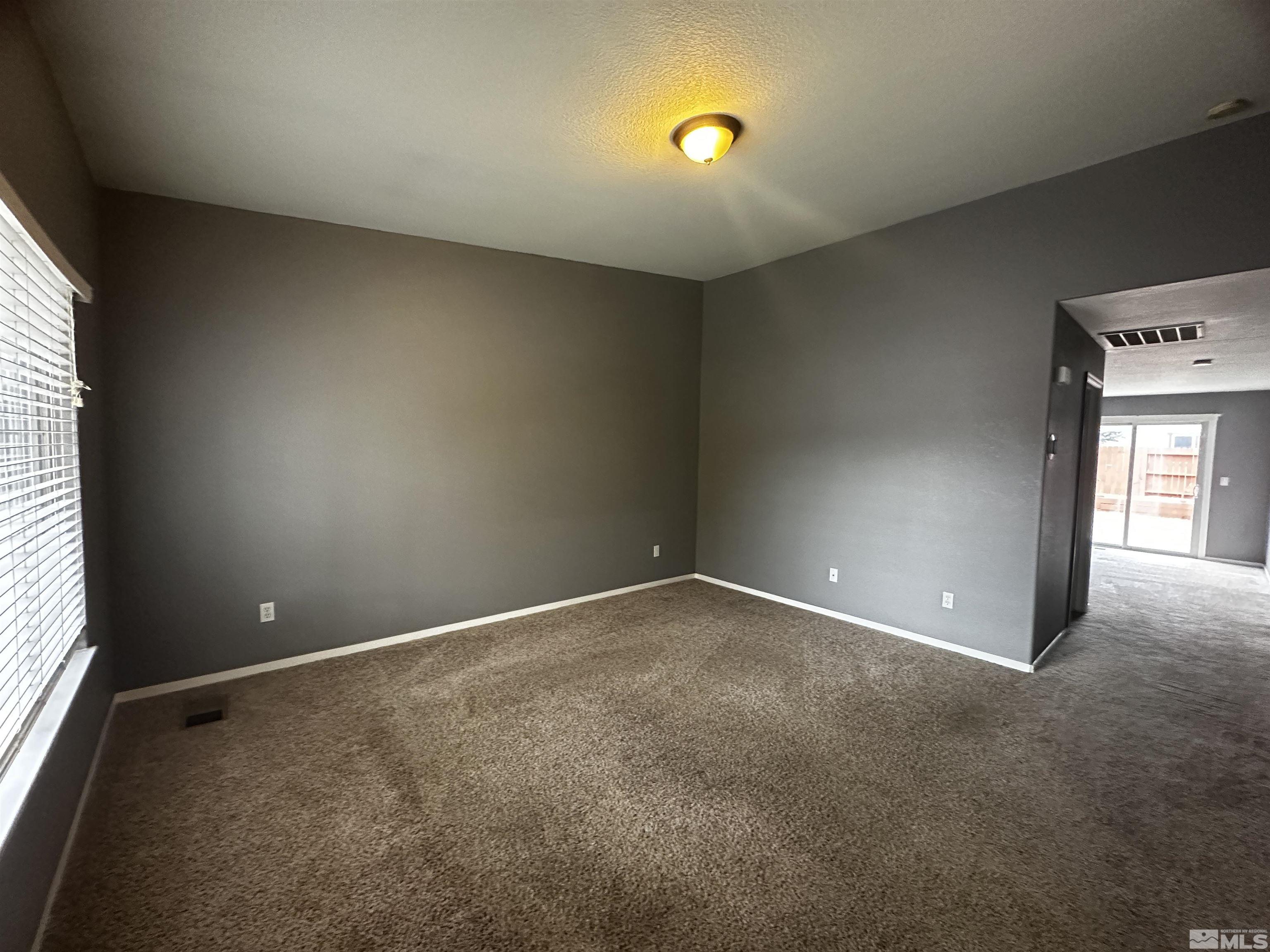 17725 Fortune Court Reno, NV 89508 - Photo 3 of 21 Photo 3