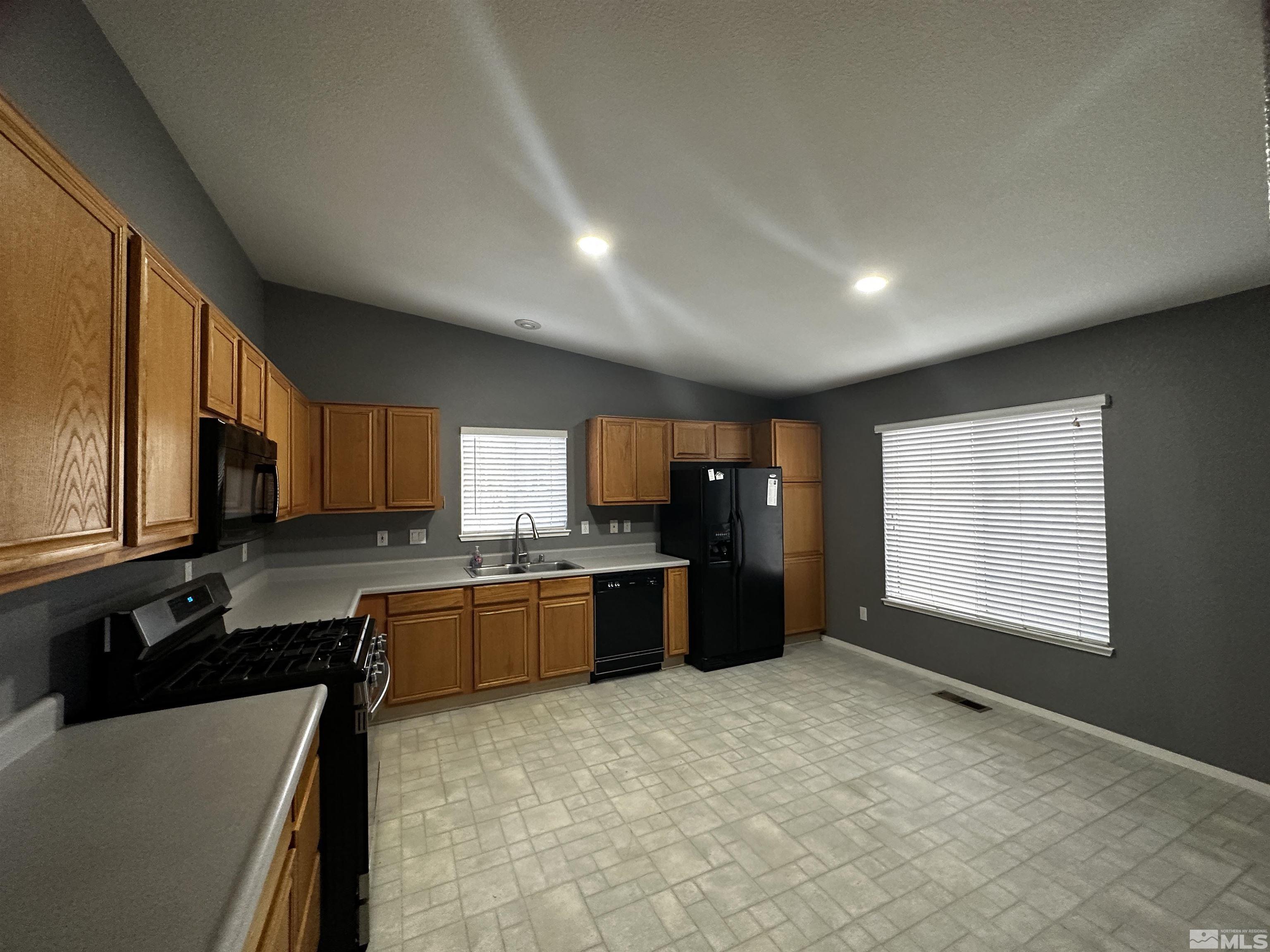 17725 Fortune Court Reno, NV 89508 - Photo 5 of 21 Photo 5