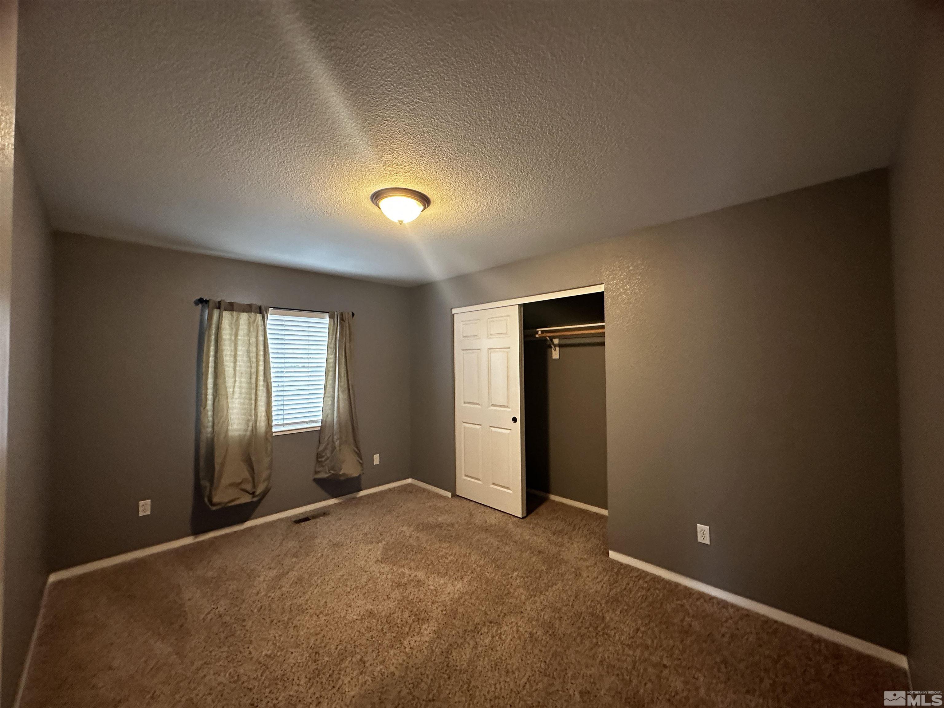 17725 Fortune Court Reno, NV 89508 - Photo 7 of 21 Photo 7
