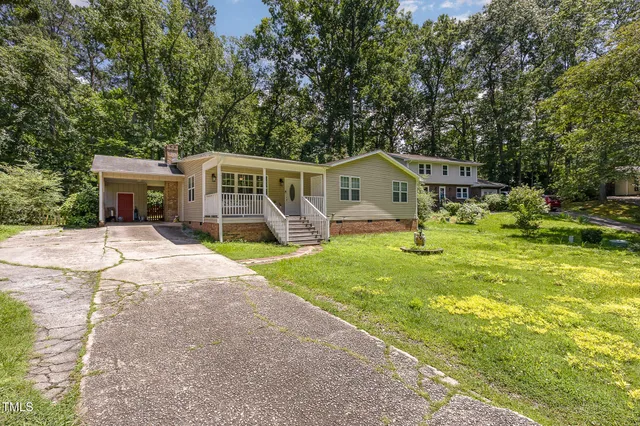 $575,500 | 117 Red Bud Court, Cary, NC 27513