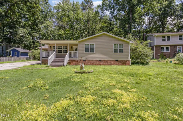 $575,500 | 117 Red Bud Court, Cary, NC 27513