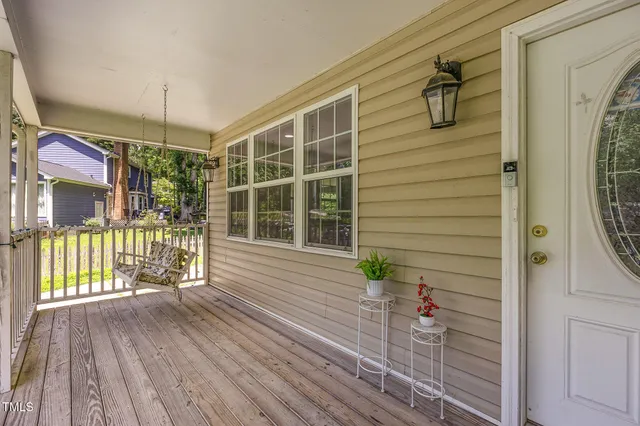 $575,500 | 117 Red Bud Court, Cary, NC 27513