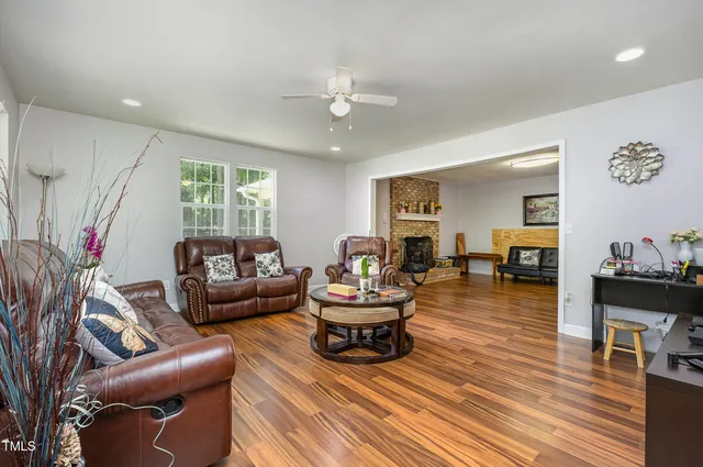 $575,500 | 117 Red Bud Court, Cary, NC 27513