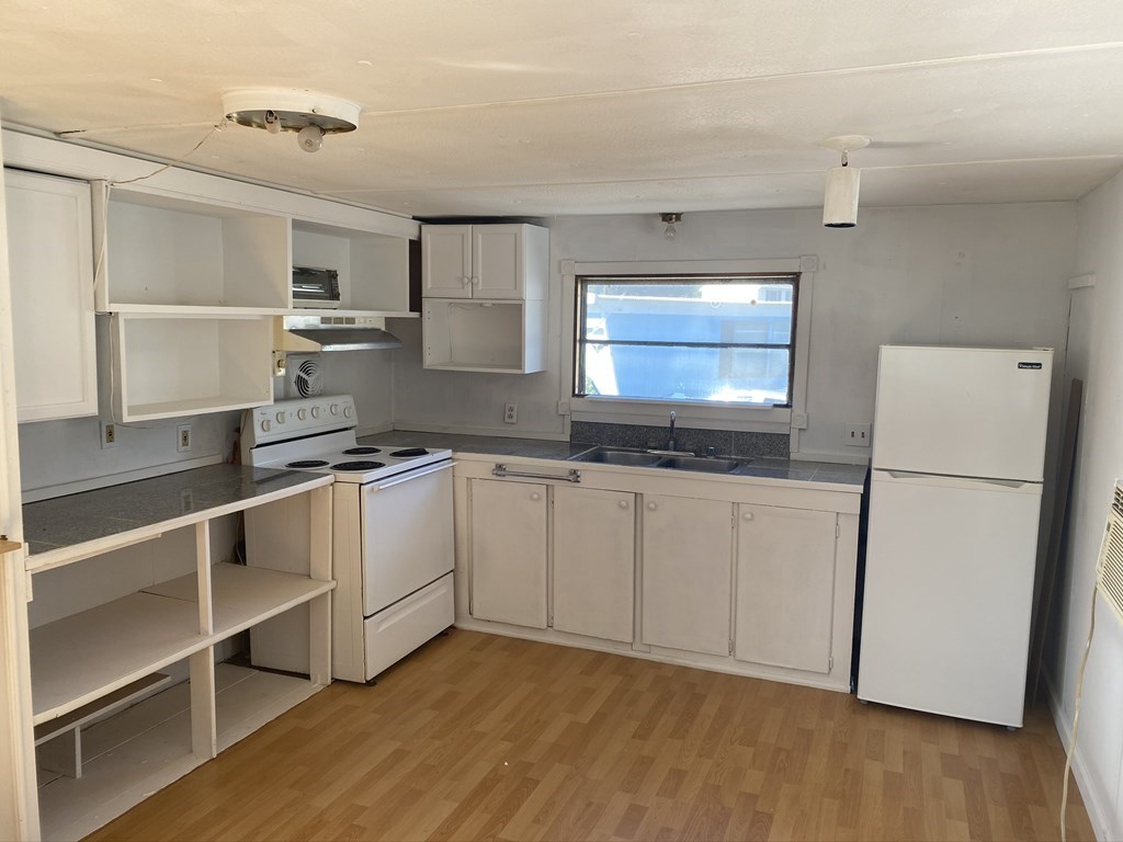 404 Southwick Road, Unit 38 Westfield, MA 01085 - Photo 5 of 13 Gallery Image 5