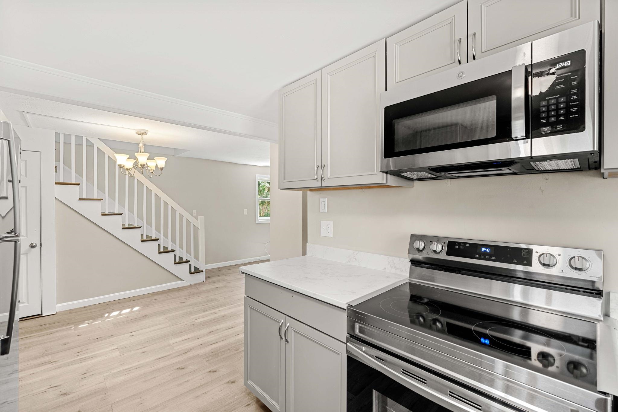 6 Beach Street Fremont, NH 03044 - Photo 15 of 34