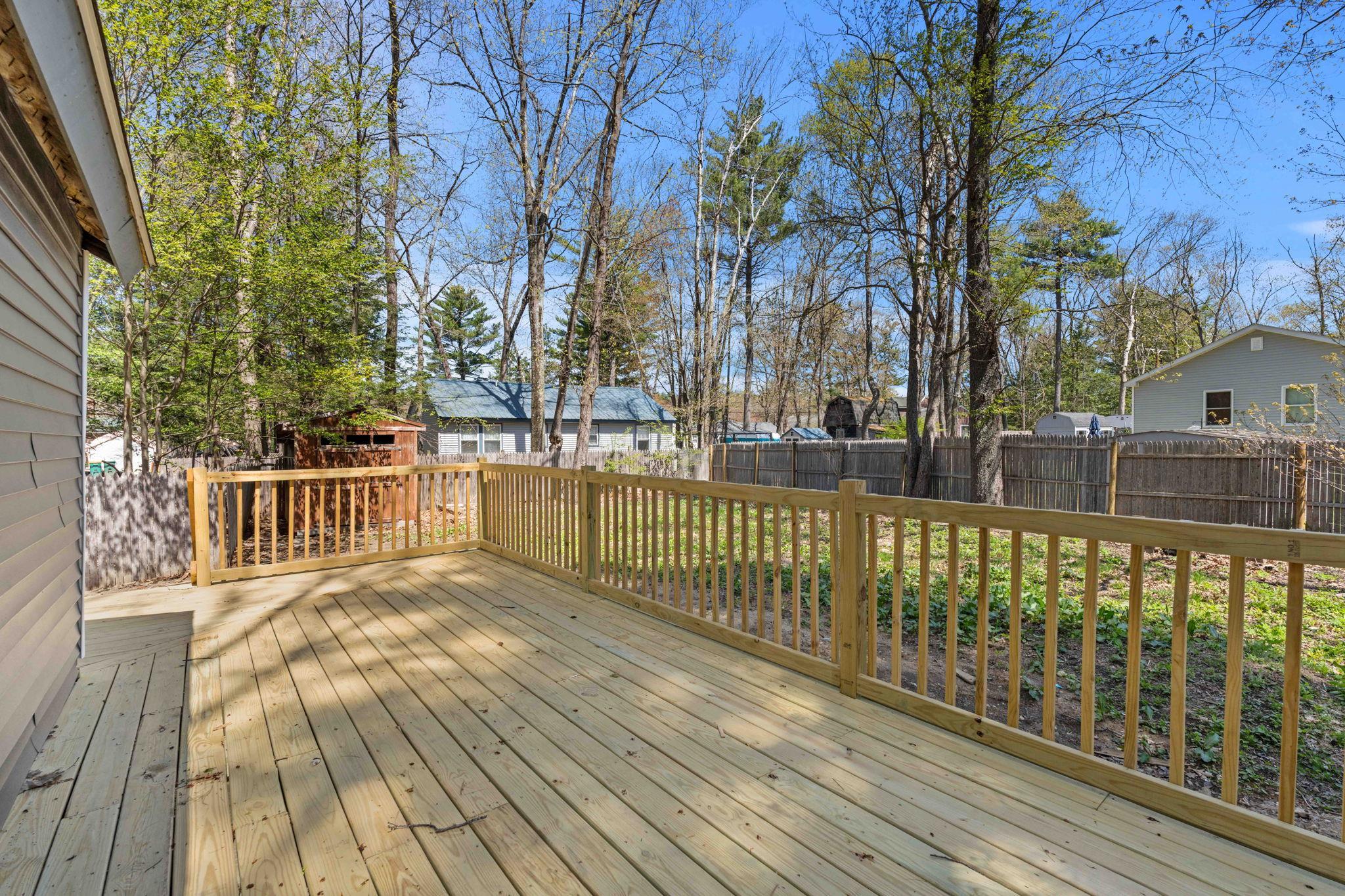 6 Beach Street Fremont, NH 03044 - Photo 7 of 34