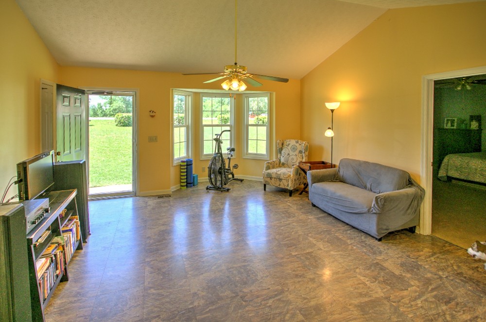 1695 Bandy Road Ashland City, TN 37015 - Photo 6 of 34 Gallery Image 6