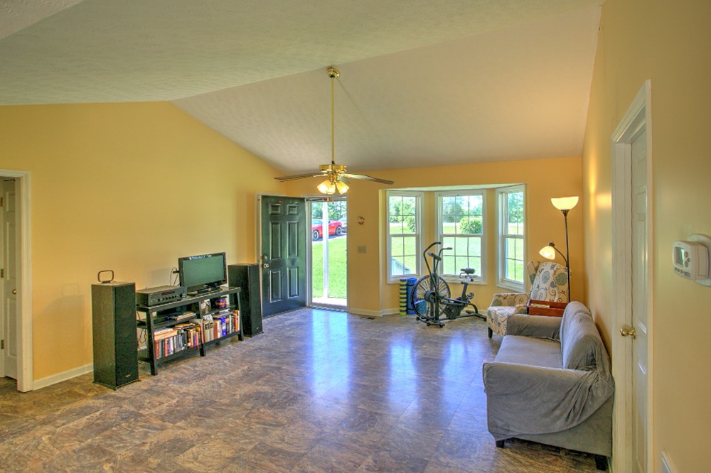 1695 Bandy Road Ashland City, TN 37015 - Photo 7 of 34 Gallery Image 7