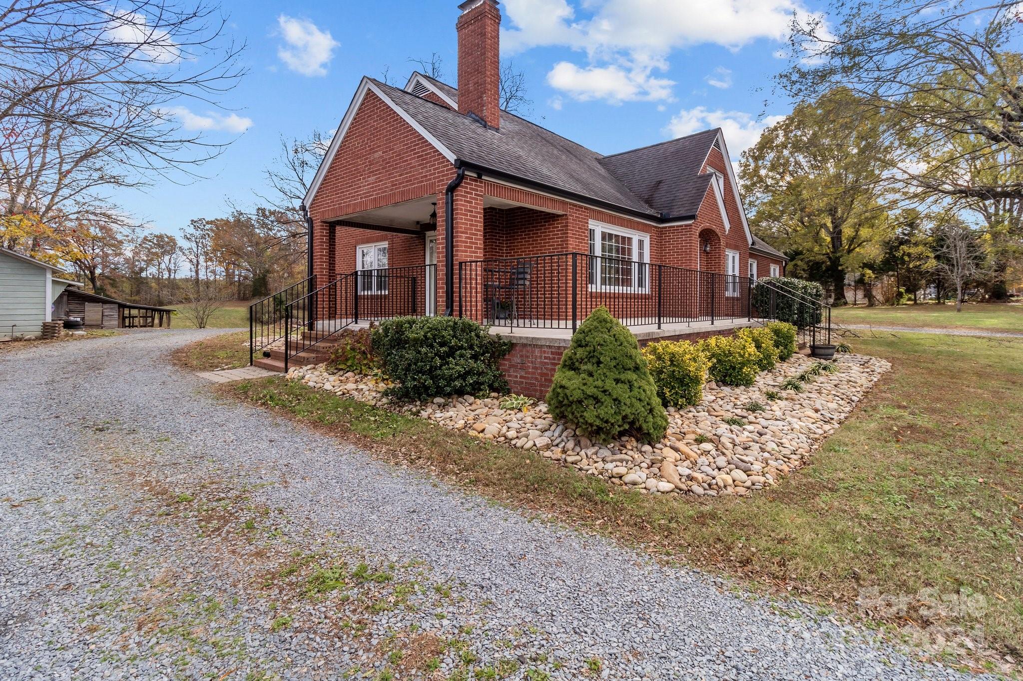 24694 St Martin Road Albemarle, NC 28001 - Photo 4 of 48 Gallery Image 4