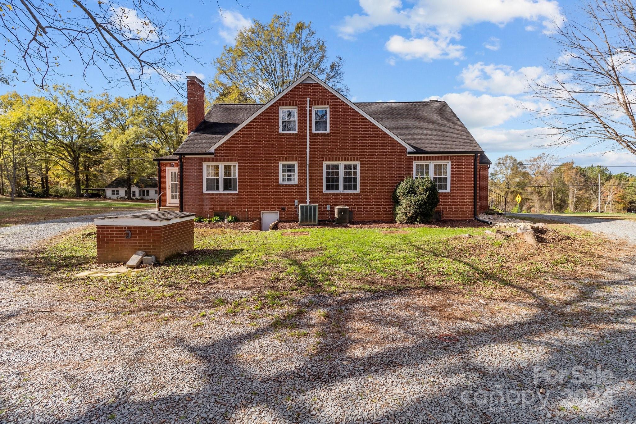 24694 St Martin Road Albemarle, NC 28001 - Photo 6 of 48 Gallery Image 6