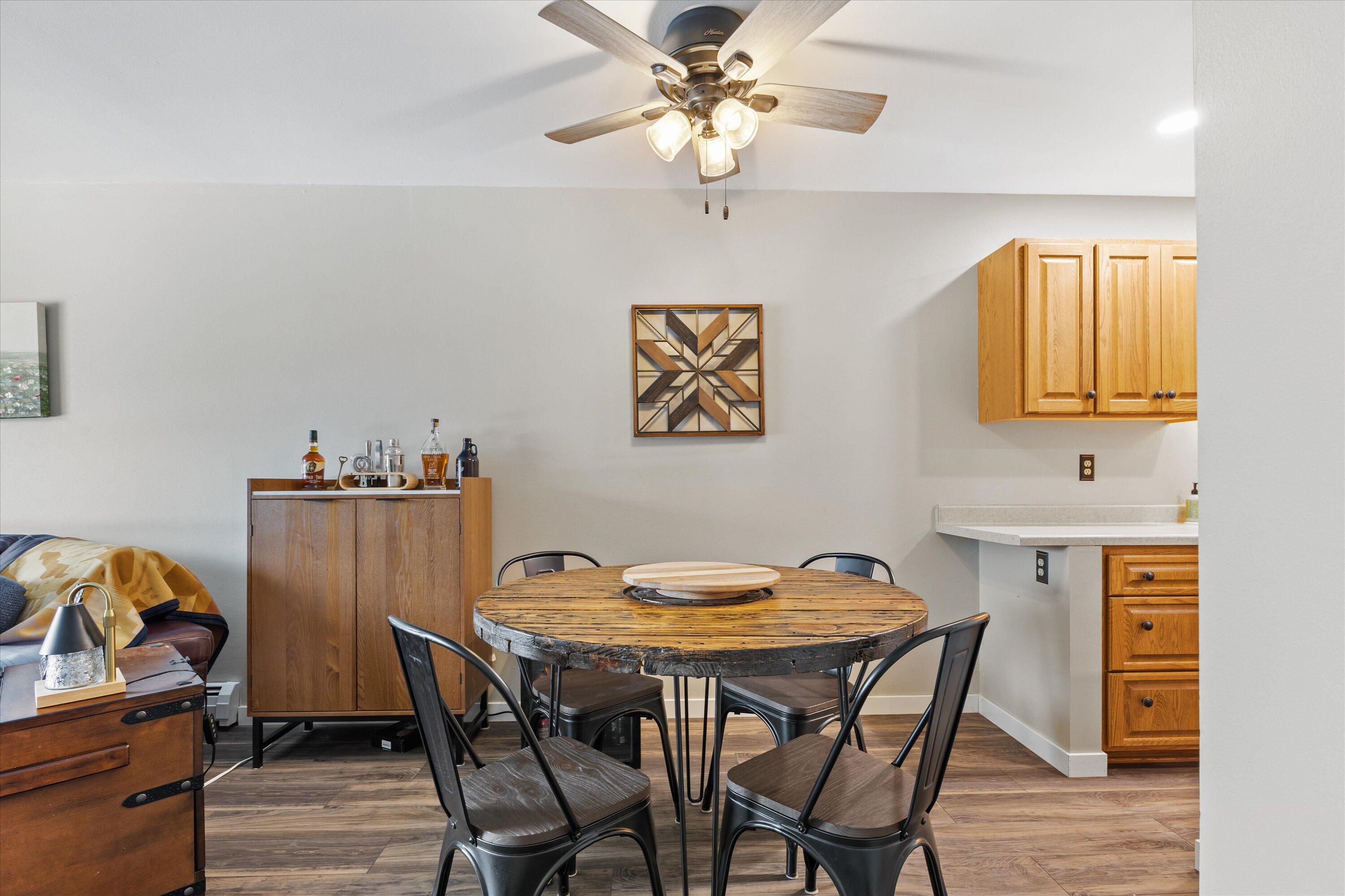 11936 West Mill Road, Unit 2 Milwaukee, WI 53225 - Photo 7 of 30 Dining space