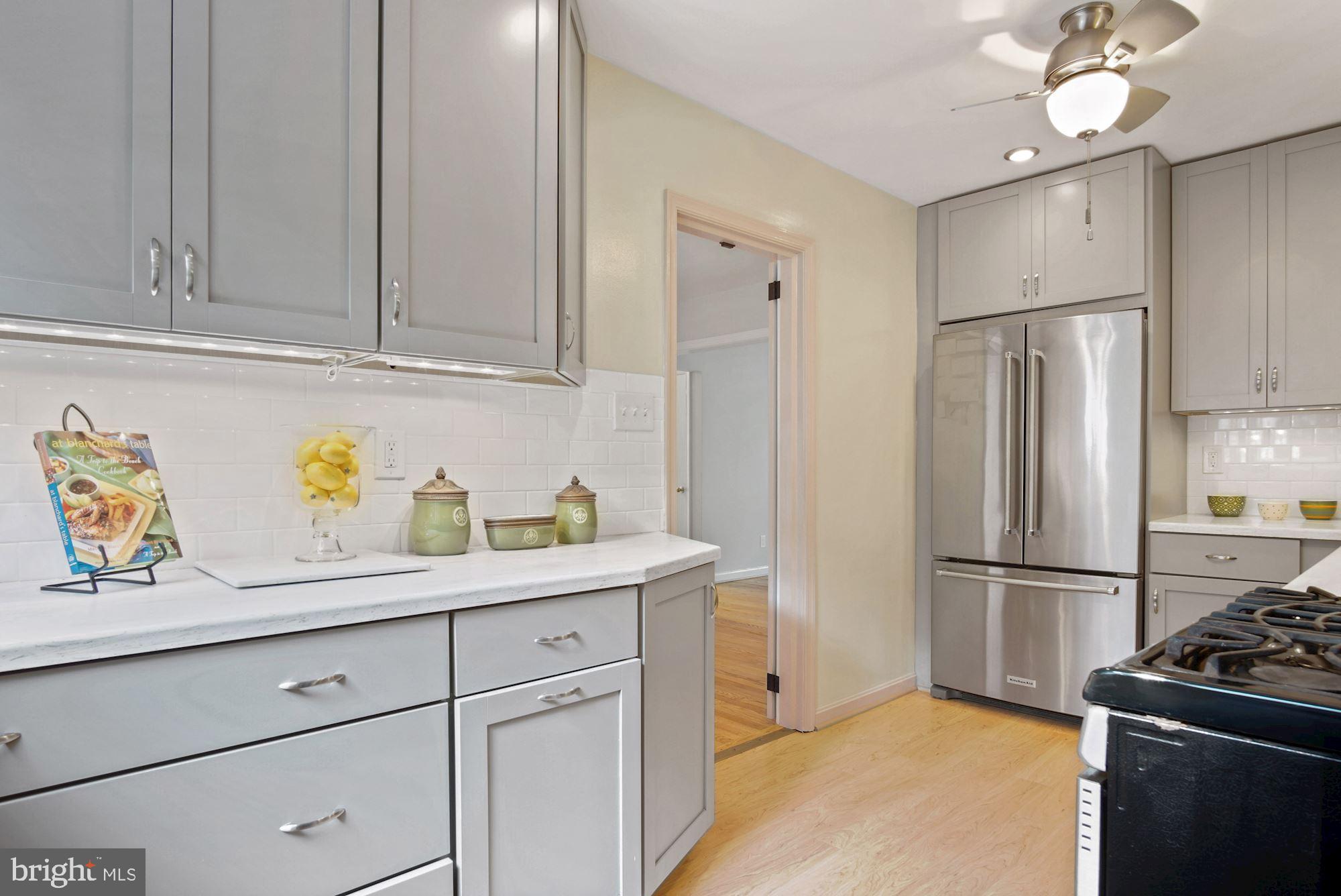 8811 Walnut Hill Road Chevy Chase, MD 20815 - Photo 11 of 34