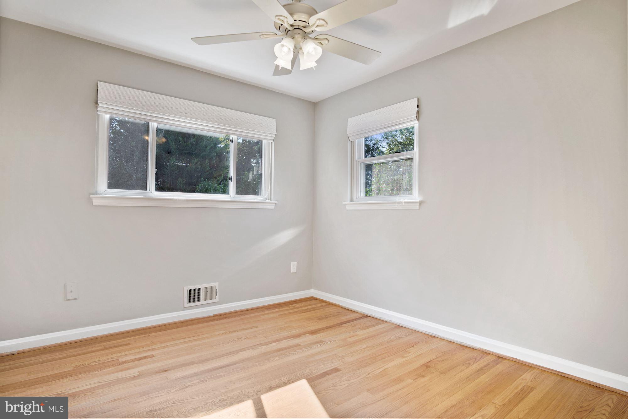 8811 Walnut Hill Road Chevy Chase, MD 20815 - Photo 17 of 34