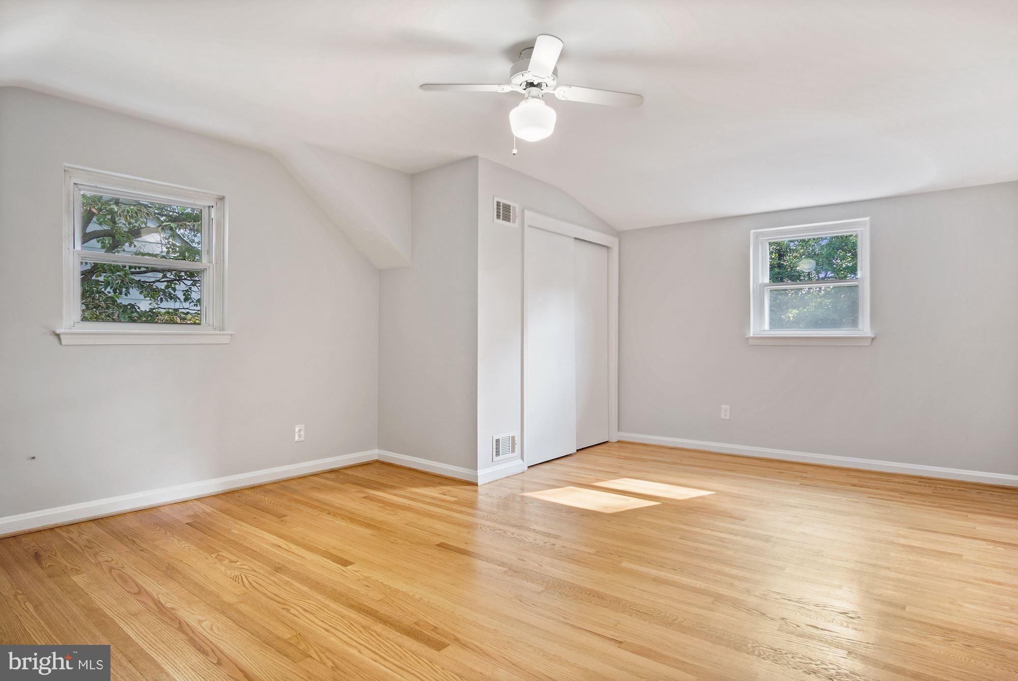 8811 Walnut Hill Road Chevy Chase, MD 20815 - Photo 22 of 34