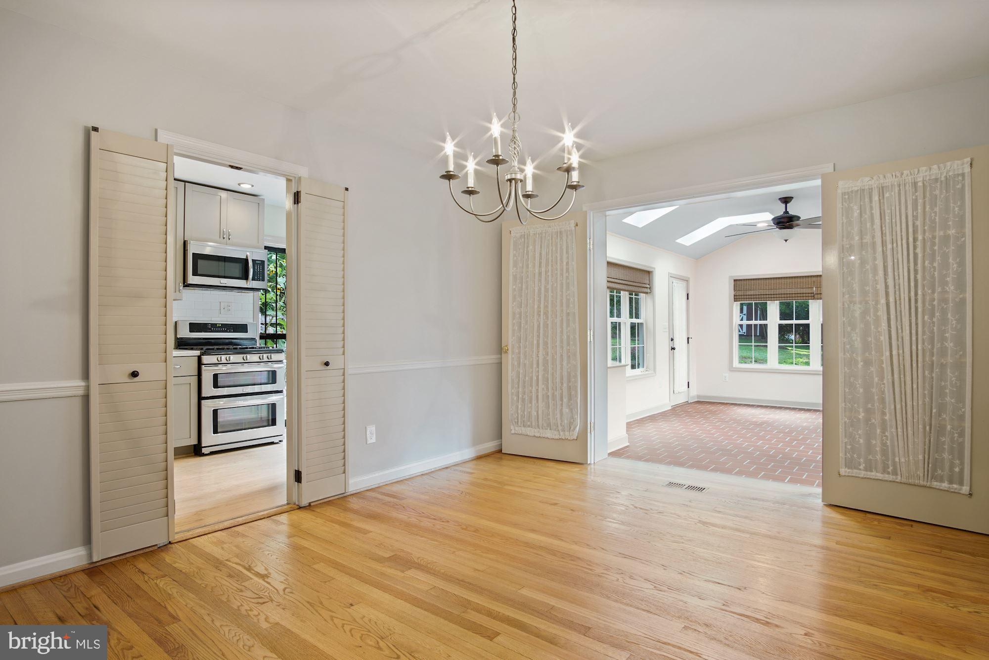 8811 Walnut Hill Road Chevy Chase, MD 20815 - Photo 9 of 34