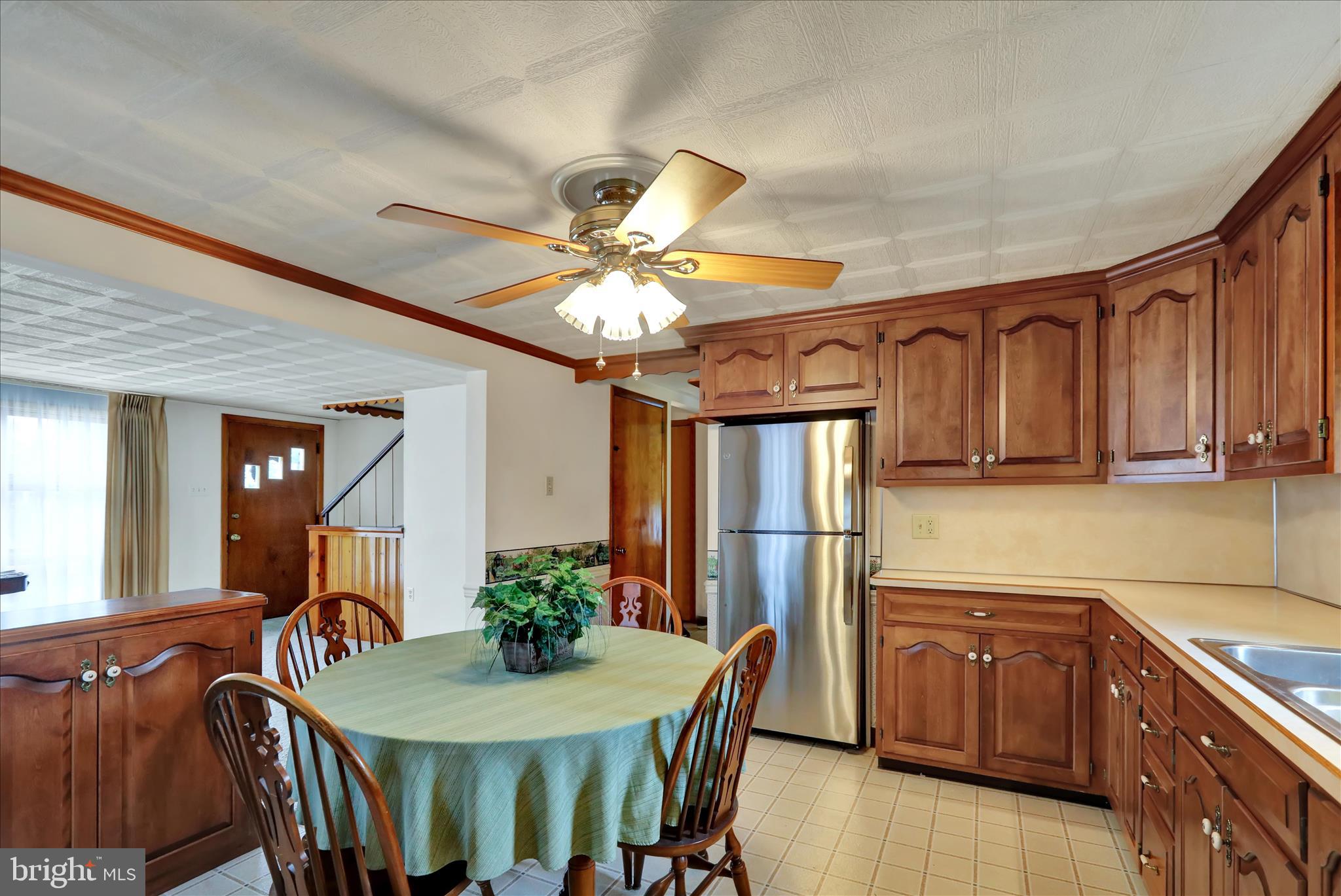 789 Logan Street Pottstown, PA 19464 - Photo 13 of 29 360_2346