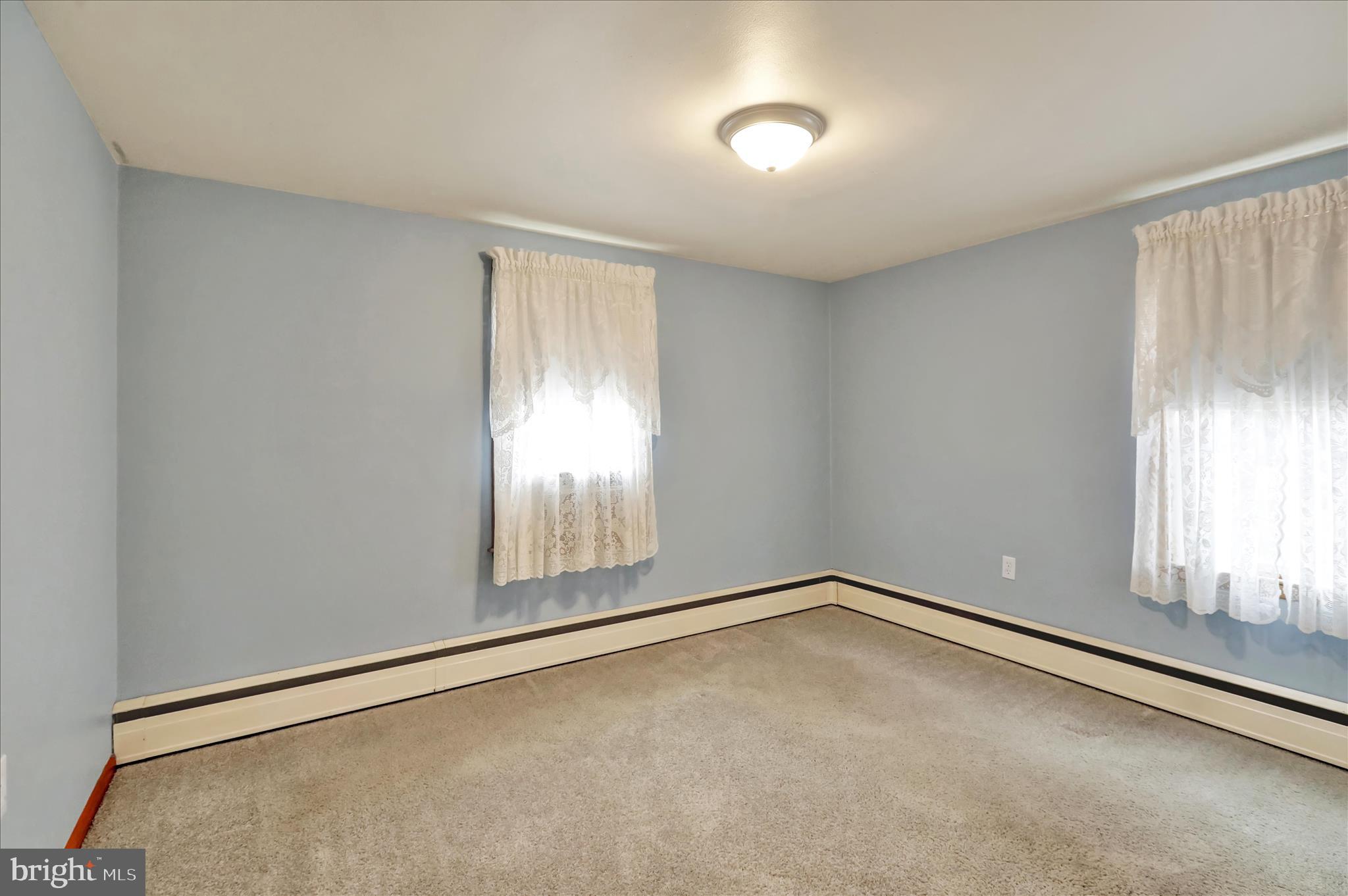 789 Logan Street Pottstown, PA 19464 - Photo 16 of 29 Bedroom 1