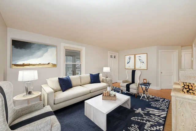 $589,900 | 255 Melbourne Street, Portsmouth, NH 03801