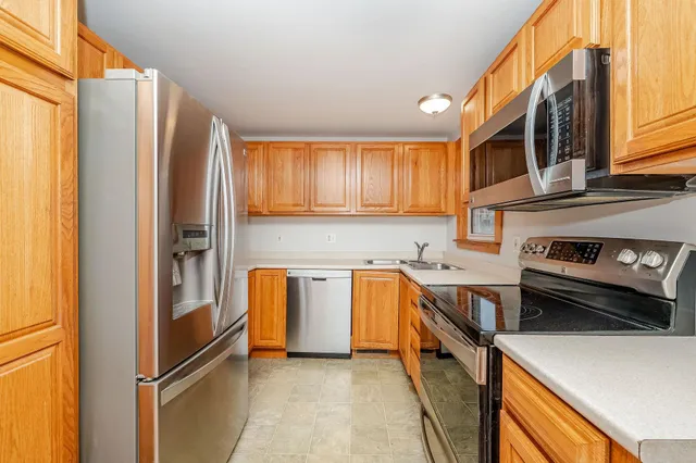 $589,900 | 255 Melbourne Street, Portsmouth, NH 03801