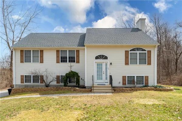$649,900 | 25 Belfield Drive, Johnston, RI 02919