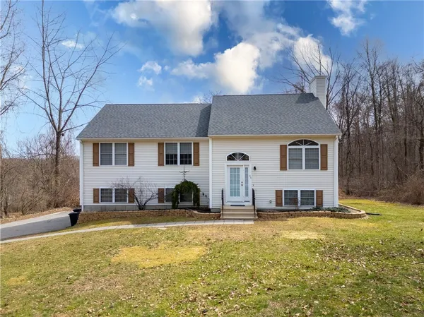 $649,900 | 25 Belfield Drive, Johnston, RI 02919