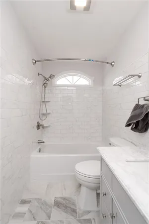 $649,900 | 25 Belfield Drive, Johnston, RI 02919