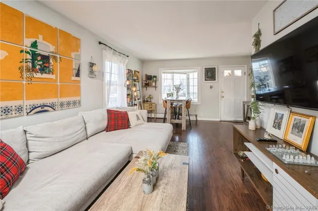 $2,500 | 104 Palmer Avenue, Unit 1, Stamford, CT 06902